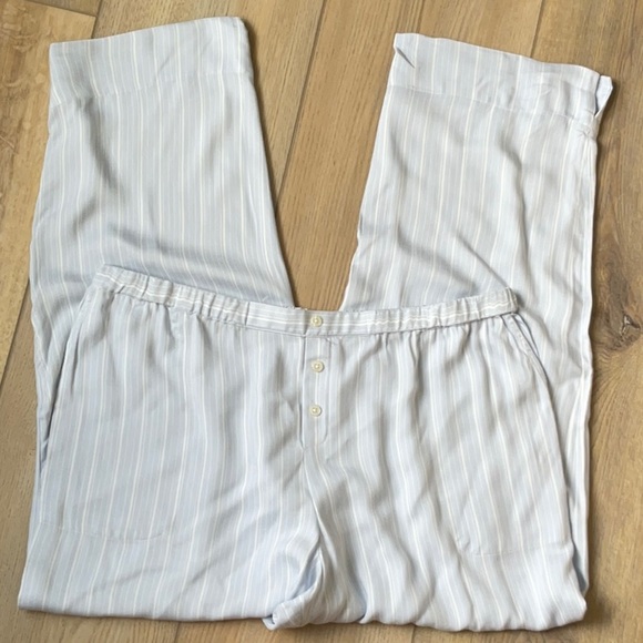 NWT Soma 100% Rayon Challis Blue and White Stripe Pajama Set - Picture 10 of 16